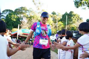 BIB: 2921
                            <button type="button" onclick="openModal(18987279)" class="btn btn-primary btn-sm float-right btn-popup" data-toggle="modal" data-target=".modal-high-quality">
                        <i class="fas fa-shopping-cart"></i> Add to Cart
                    </button>
                                            <button type="button" onclick="isThisMe(18987279, true)" class="btn btn-success btn-sm float-right btn-popup btn-isme hidden" data-toggle="tooltip" data-placement="bottom" title="นี่คือรูปของคุณใช่ไหม คลิกที่นี่เพื่อเอาเข้าอัลบั้ม">
                        <i class="fas fa-plus"></i> Add to album
                    </button>
                    <button type="button" onclick="isThisMe(18987279, false)" class="btn btn-warning btn-sm float-right btn-popup btn-isnotme hidden">
                        <i class="fas fa-ban"></i> Remove from album
                    </button>